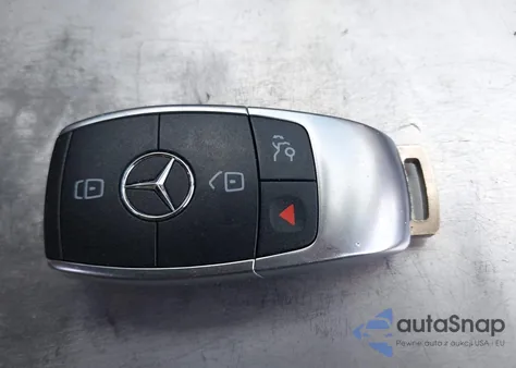 2019 Mercedes-Benz C 300 из США, поврежденный, VIN 55SWF8DB5KU291648